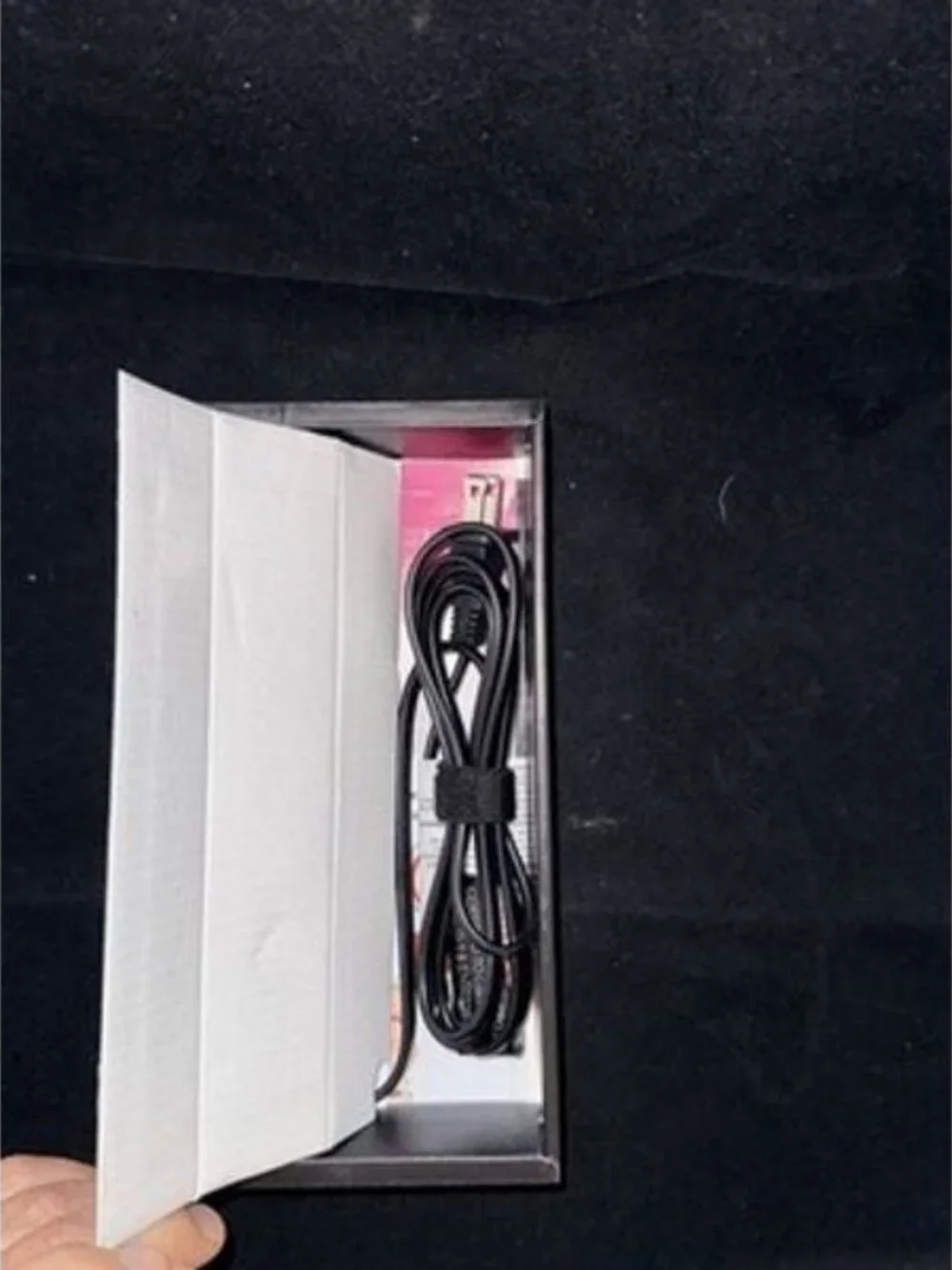 SOLEIL Black Arched Vinyl Bristles Dual Voltage Portable Mini Heat Brush - NEW